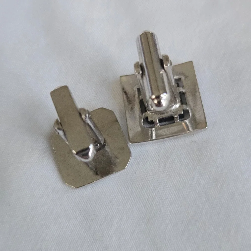 VTG Mismatched Cufflinks Silver Tone Men OS Geometric Square Rectangle Unbranded